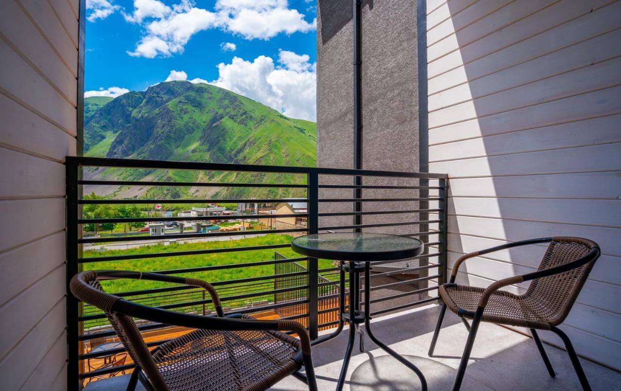 Hotel Darchi Kazbegi Экстерьер фото