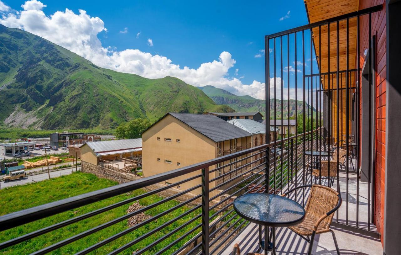 Hotel Darchi Kazbegi Экстерьер фото