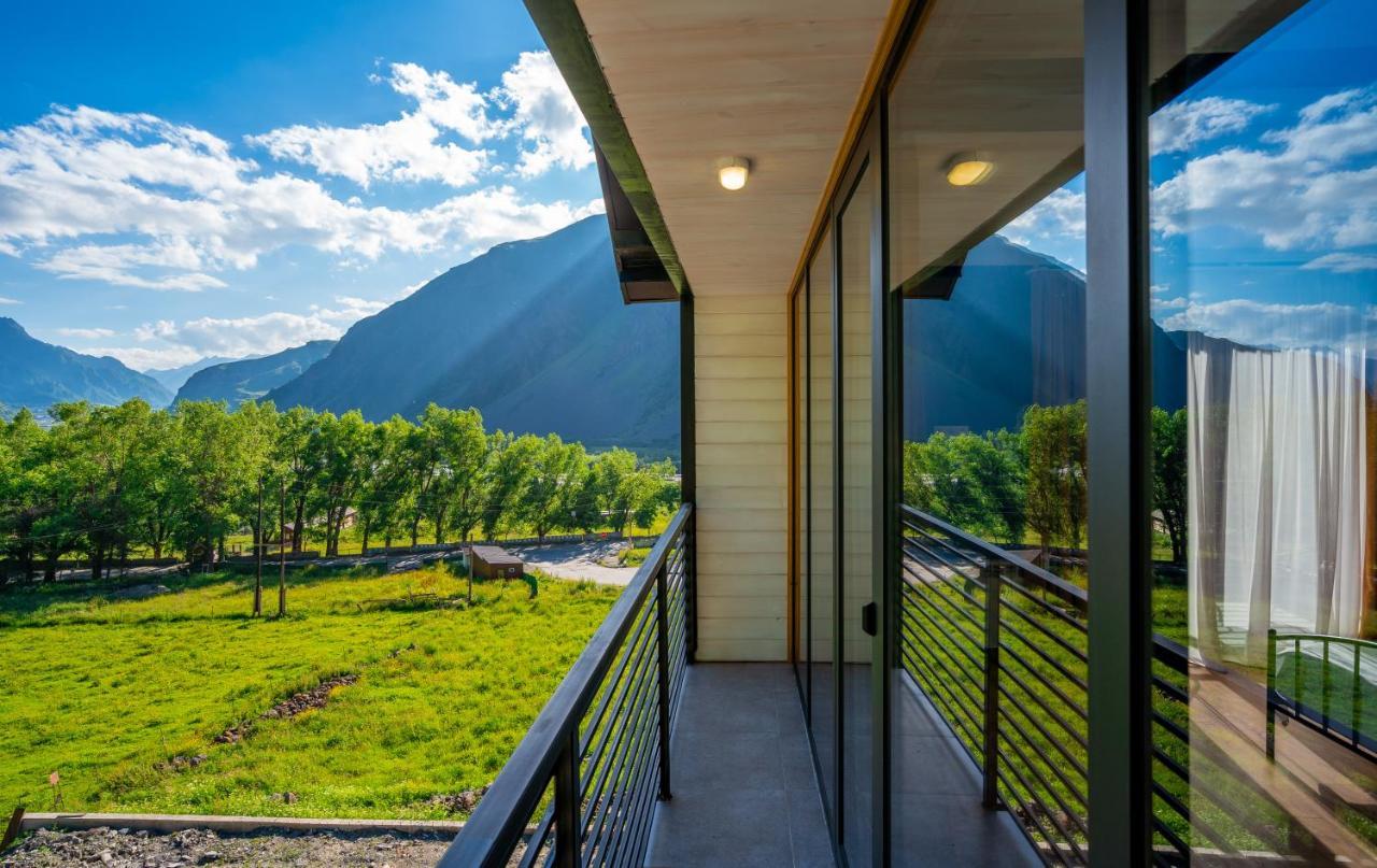Hotel Darchi Kazbegi Экстерьер фото