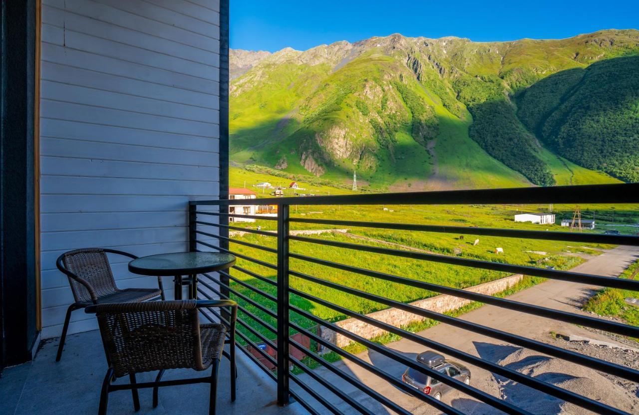 Hotel Darchi Kazbegi Экстерьер фото